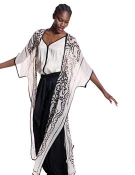 Alba Conde Kimono largo gasa cruda estampada