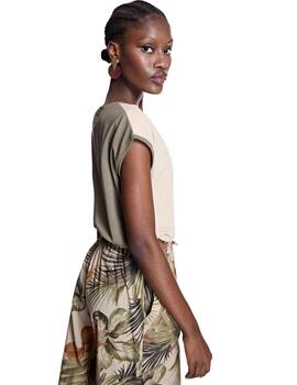 Alba Conde Camiseta beige tropical