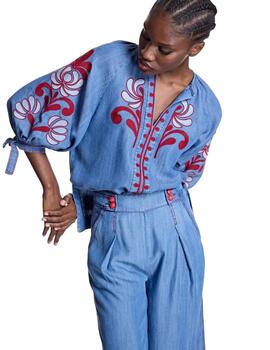 Alba Conde Blusa denim bordada en rojo