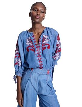 Alba Conde Blusa denim bordada en rojo