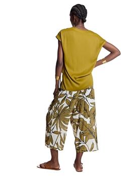 Alba Conde Pantalón Culotte cruzado estampado verde oliva