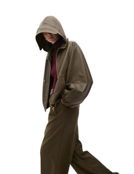 Lola Casademunt Bomber Efecto Piel Kaki