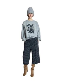 Alba Conde Sudadera Gris con print de oso