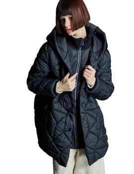 Alba Conde Parka Negra acolchada Oversize