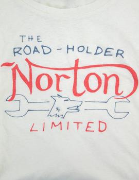 Camiseta Norton Beige Estampado Frontal Para Hombre