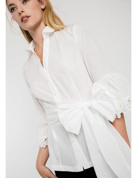 Camisa De Fiesta Blanca Con Lazada de Alba Conde mu