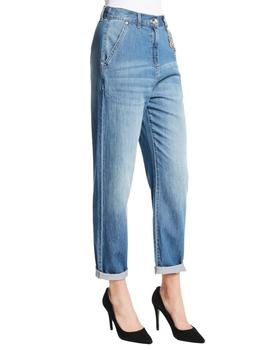 Jeans with snap-hook clasp