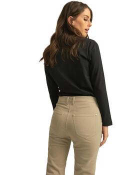 Alba Conde Camiseta Negro