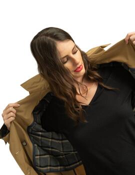 Alba Conde Gabardina Camel