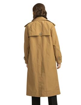 Alba Conde Gabardina Camel